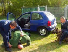 Полицейский + собака = дружба